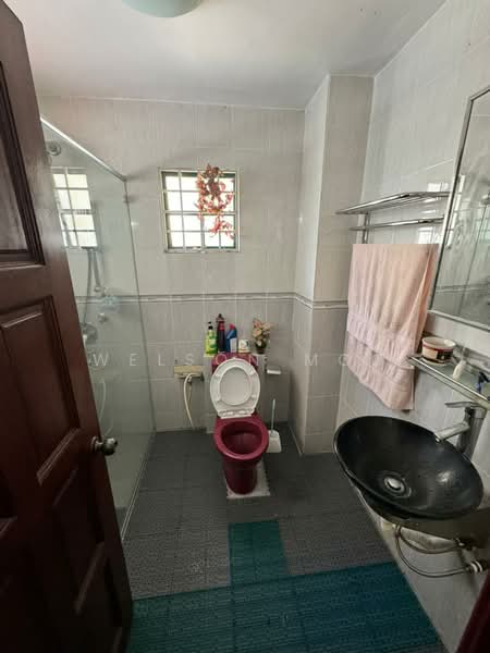 Rumah Berkembar untuk Dijual di Tiara Kemensah (Ulu Kelang) - Welson Moo - Bathroom - PropertyGuru.com.my