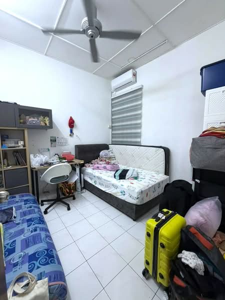 1-storey Terraced House for Sale in Taman Gaya (Ulu Tiram) - Karl Lim - Bedroom - PropertyGuru.com.my