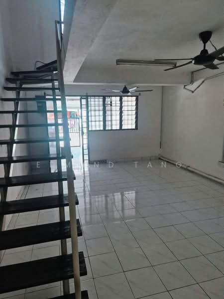 Rumah Teres untuk Dijual di Desa Setapak (Wangsa Maju) - Edmund Tang - Living Room - PropertyGuru.com.my