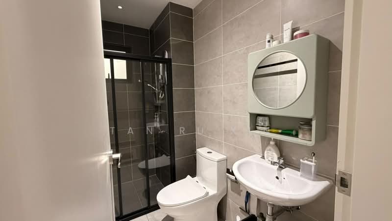 Kediaman Servis untuk Dijual di M Oscar - Tan Ru Xin - Bathroom - PropertyGuru.com.my