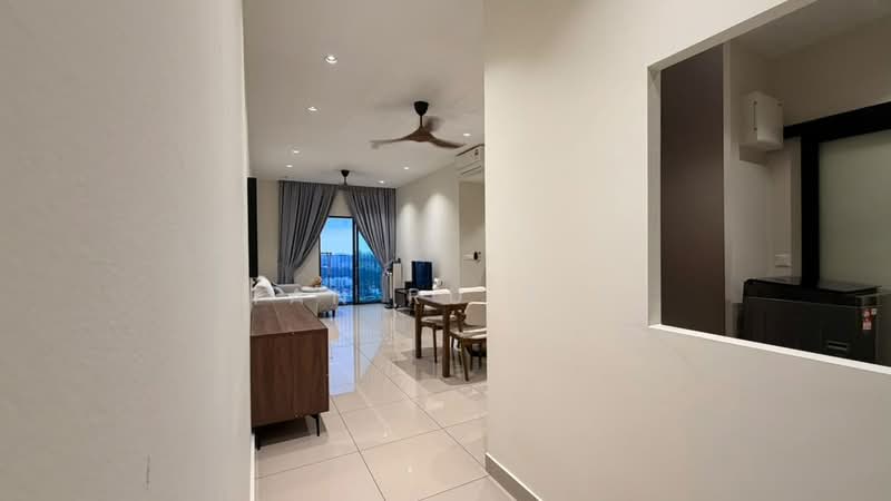 Kediaman Servis untuk Dijual di M Oscar - Tan Ru Xin - Living Room - PropertyGuru.com.my
