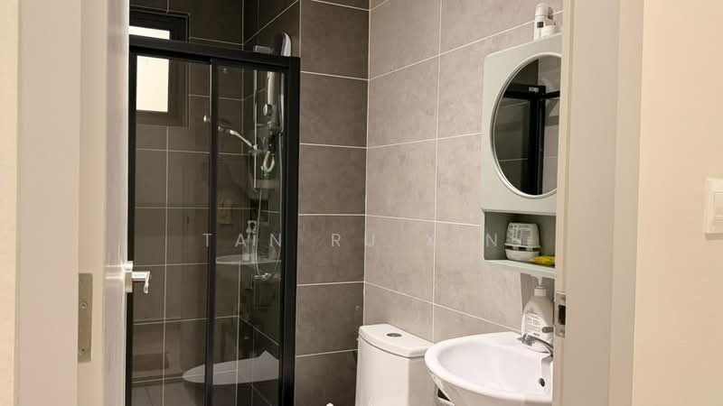 Kediaman Servis untuk Dijual di M Oscar - Tan Ru Xin - Bathroom - PropertyGuru.com.my