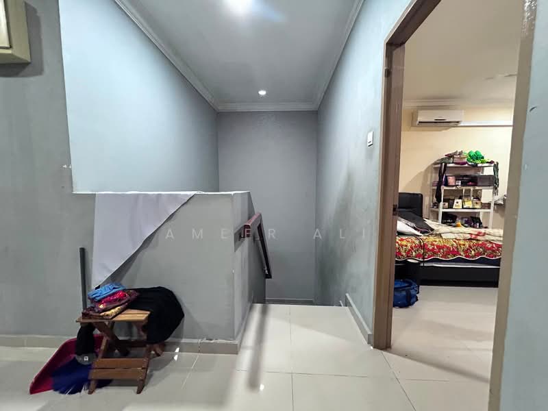 2-storey Terraced House for Sale in Seksyen 8 (Shah Alam) - Ameer Ali - Corridor - PropertyGuru.com.my