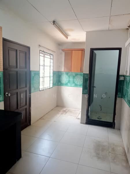 Rumah Teres untuk Disewa di Bandar Puteri Klang (Klang) - Ethan Chong - Kitchen - PropertyGuru.com.my