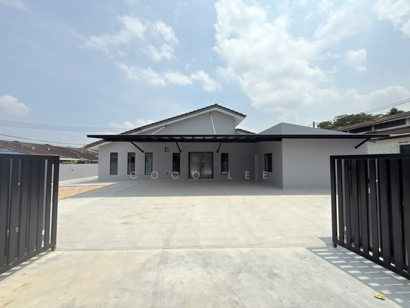 Bungalow House for Sale in Taman Puteri Wangsa (Ulu Tiram) - Coco Lee - Exterior - PropertyGuru.com.my