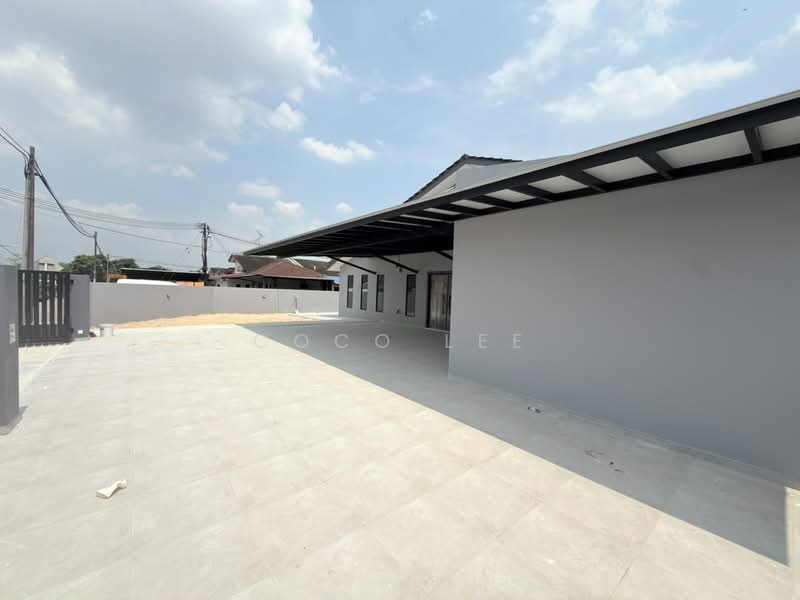 Bungalow House for Sale in Taman Puteri Wangsa (Ulu Tiram) - Coco Lee - Exterior - PropertyGuru.com.my