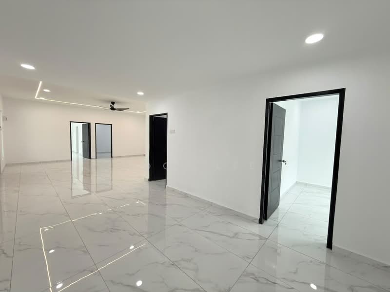 Bungalow House for Sale in Taman Puteri Wangsa (Ulu Tiram) - Coco Lee - Living Room - PropertyGuru.com.my