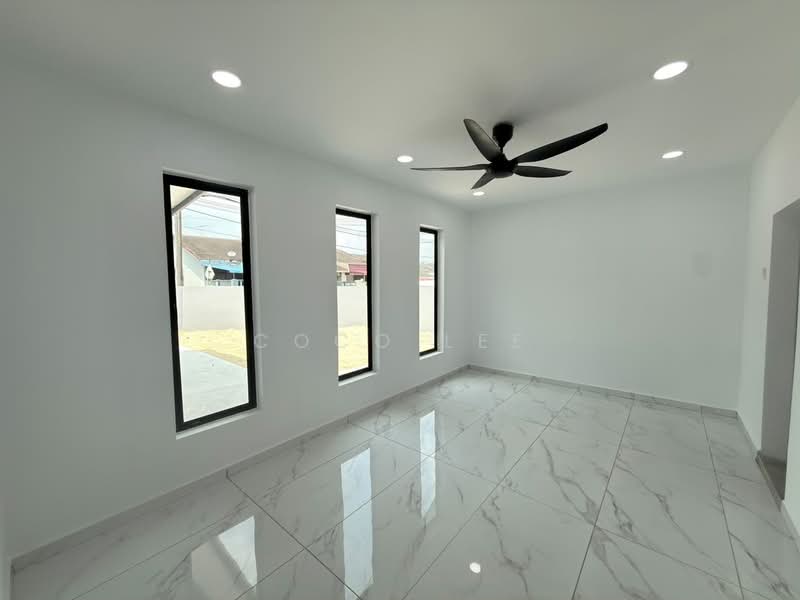 Bungalow House for Sale in Taman Puteri Wangsa (Ulu Tiram) - Coco Lee - Living Room - PropertyGuru.com.my