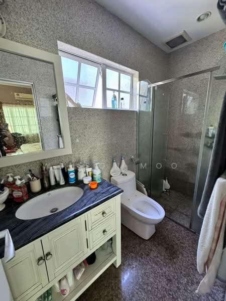 Semi-Detached House for Sale in Ukay Perdana (Ulu Kelang) - Welson Moo - Bathroom - PropertyGuru.com.my