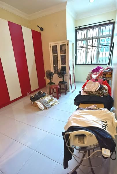 2-storey Terraced House for Sale in Taman Bukit Mewah (Tampoi) - Karl Lim - Bedroom - PropertyGuru.com.my