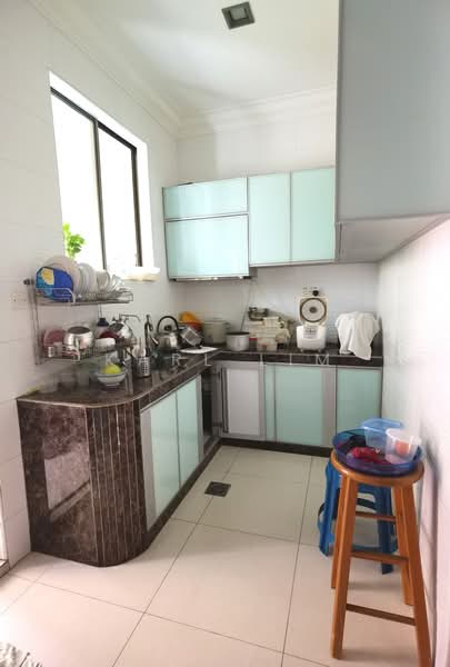 2-storey Terraced House for Sale in Taman Bukit Mewah (Tampoi) - Karl Lim - Kitchen - PropertyGuru.com.my