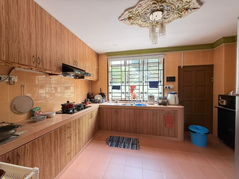 2-storey Terraced House for Sale in Taman Nusa Indah (Iskandar Puteri (Nusajaya)) - Jin Teok - Kitchen - PropertyGuru.com.my