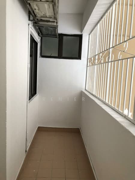 Kondominium untuk Dijual di Villa Angsana - Andrenier Lim - Balcony - PropertyGuru.com.my