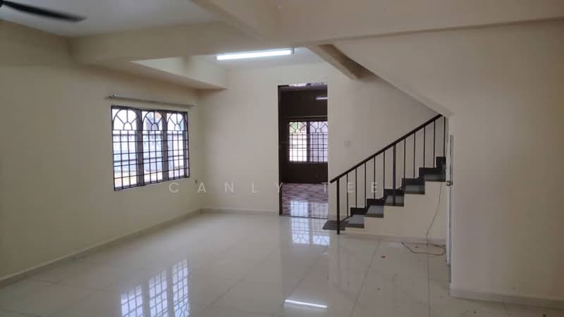 Rumah Teres untuk Dijual di Bandar Puteri Klang (Klang) - Canly Tee - Living Room - PropertyGuru.com.my