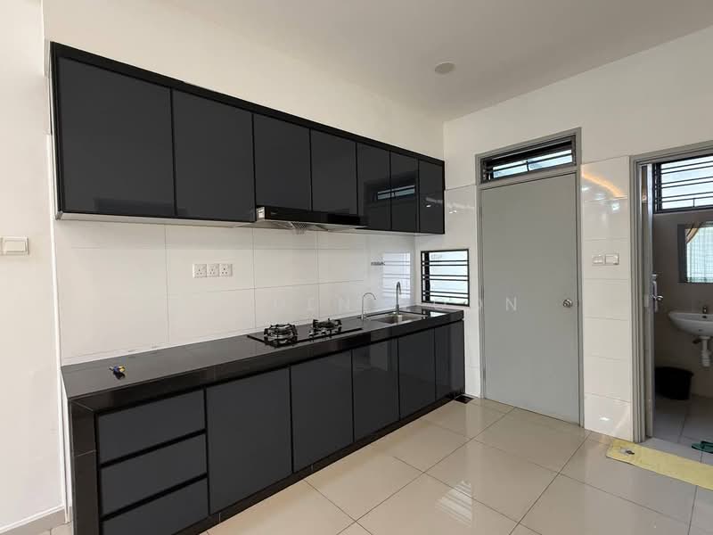 Rumah Teres 2-Tingkat untuk Disewa di Bandar Dato Onn (Tebrau) - Kayden Voon - Kitchen - PropertyGuru.com.my