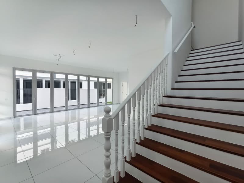 Semi-Detached House for Sale in Taman Ekoflora (Johor Bahru) - Coco Lee - Living Room - PropertyGuru.com.my