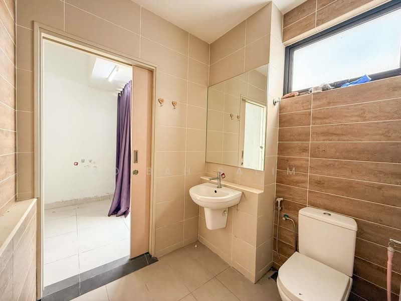 2-storey Terraced House for Sale in Elmina (Shah Alam) - Adibah Salim - Bathroom - PropertyGuru.com.my