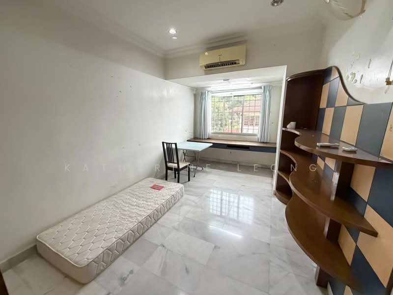 Rumah Teres 2-Tingkat untuk Dijual di Taman Bukit Idaman (Selayang) - Katherine Leong - Bedroom - PropertyGuru.com.my