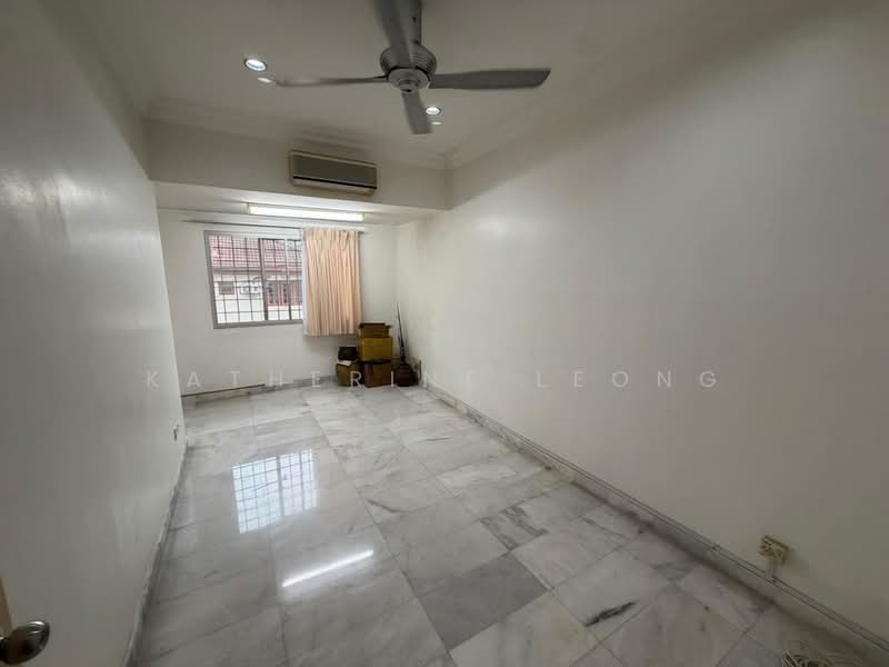 Rumah Teres 2-Tingkat untuk Dijual di Taman Bukit Idaman (Selayang) - Katherine Leong - Interior - PropertyGuru.com.my