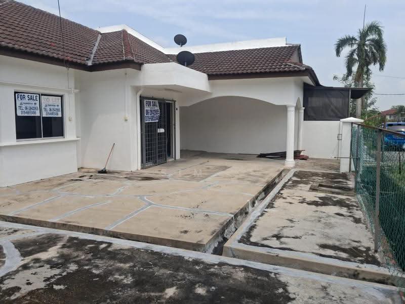 Semi-Detached House for Sale in Taman Bukit Cheng (Cheng) - Sim . - Exterior - PropertyGuru.com.my