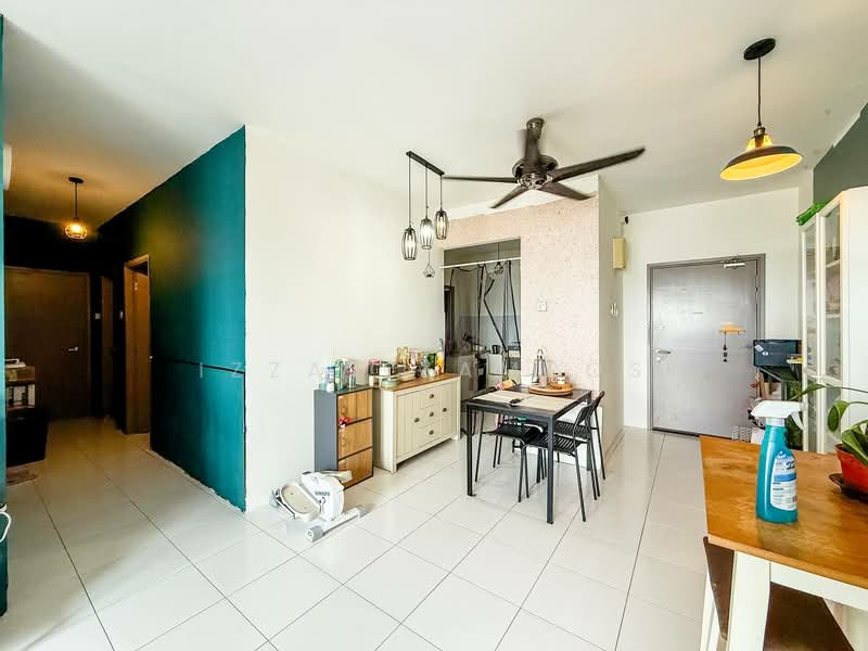 Pangsapuri untuk Dijual di Residensi Alam Damai (PR1MA @ Alam Damai) - Izzat Zamros - Living Room - PropertyGuru.com.my