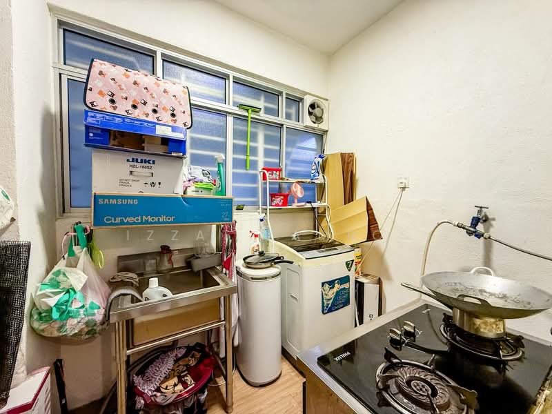 Pangsapuri untuk Dijual di Residensi Alam Damai (PR1MA @ Alam Damai) - Izzat Zamros - Kitchen - PropertyGuru.com.my