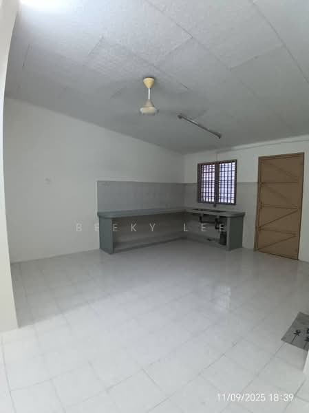 Rumah Teres 1-Tingkat untuk Dijual di Taman Desa Jana 2 (Kamunting) - Beeky Lee - Kitchen - PropertyGuru.com.my