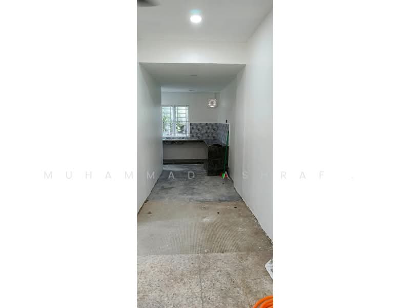 Rumah Teres 1-Tingkat untuk Dijual di Taman Sikamat Utama (Sikamat) - Muhammad Ashraf . - Kitchen - PropertyGuru.com.my