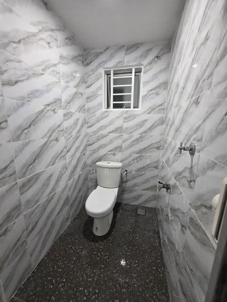 1-storey Terraced House for Sale in Taman Sikamat Utama (Sikamat) - Muhammad Ashraf . - Bathroom - PropertyGuru.com.my