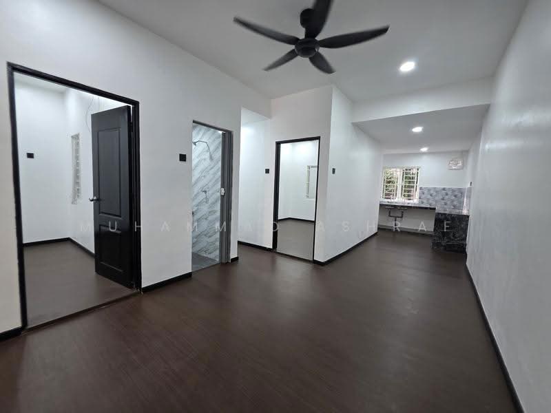 1-storey Terraced House for Sale in Taman Sikamat Utama (Sikamat) - Muhammad Ashraf . - Interior - PropertyGuru.com.my