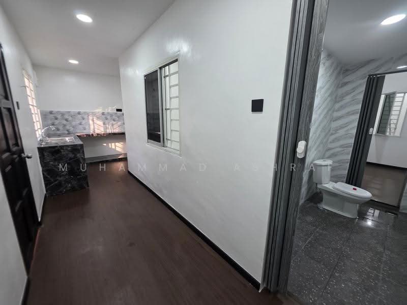 1-storey Terraced House for Sale in Taman Sikamat Utama (Sikamat) - Muhammad Ashraf . - Kitchen - PropertyGuru.com.my