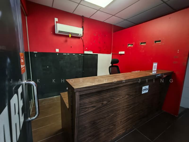 Shop / Office for Rent in Bandar Bukit Raja (Klang) - Jack Khor Phor Jiing - Entrance - PropertyGuru.com.my