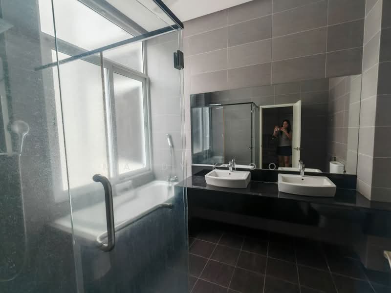 Rumah Berkembar untuk Disewa di Ulu Kelang (Kuala Lumpur) - Mandy Khoo - Bathroom - PropertyGuru.com.my