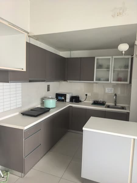 Kediaman Servis untuk Dijual di Regalia Residence - ML Cheong - Kitchen - PropertyGuru.com.my