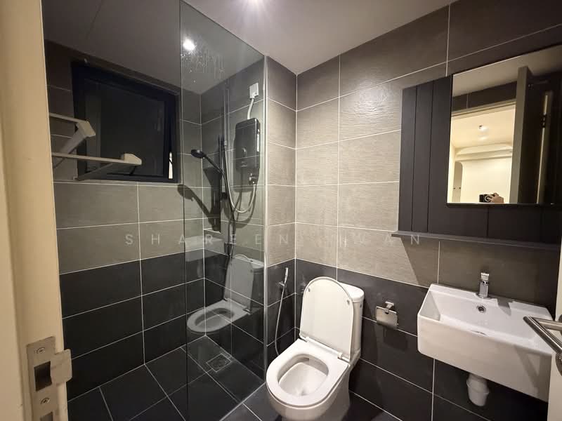 Kediaman Servis untuk Disewa di D'Clover Residences - Shareen Kwan - Bathroom - PropertyGuru.com.my