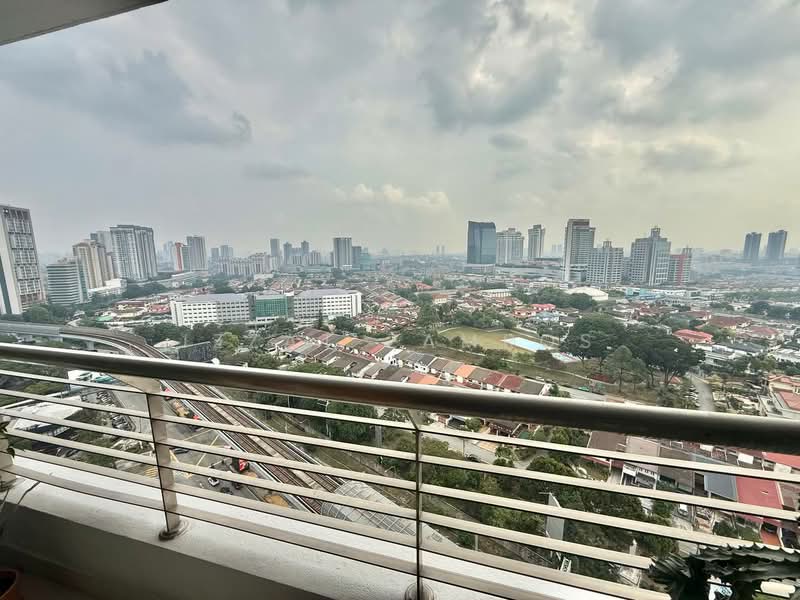 Service Residence for Sale at Sinaran TTDI - Izzat Zamros - Balcony - PropertyGuru.com.my
