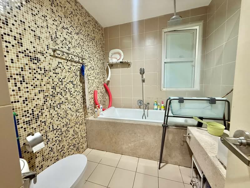 Service Residence for Sale at Sinaran TTDI - Izzat Zamros - Bathroom - PropertyGuru.com.my
