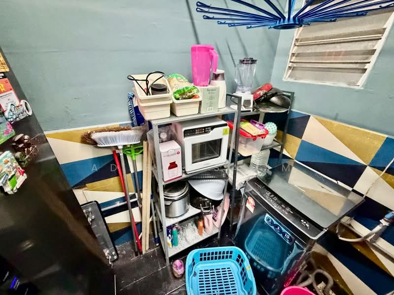 Pangsapuri untuk Dijual di Permai Villa - Adibah Salim - Interior - PropertyGuru.com.my
