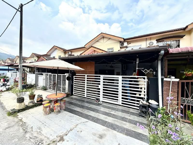 2-storey Terraced House for Sale in Serendah (Selangor) - Aqillah Razali - Exterior - PropertyGuru.com.my