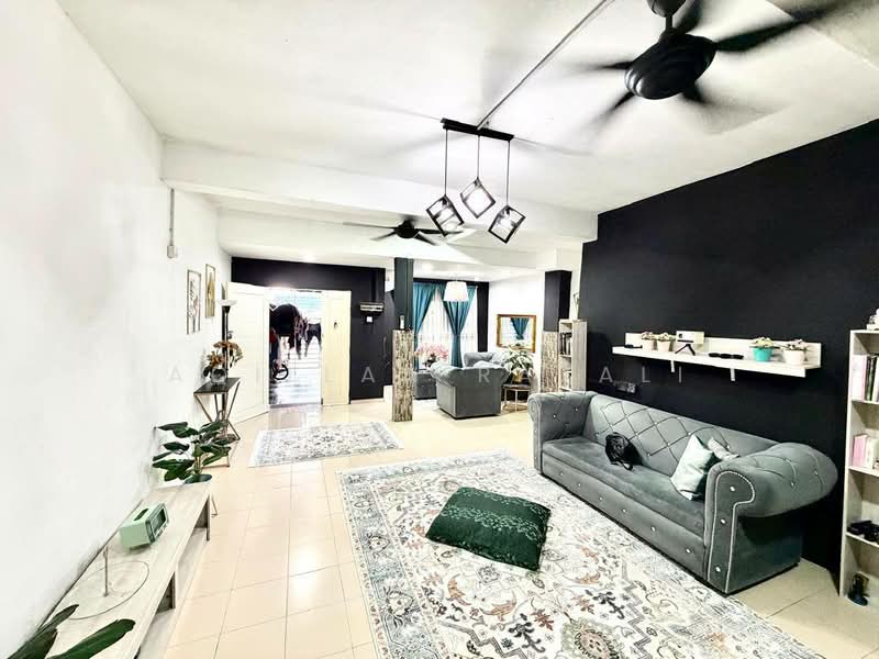 2-storey Terraced House for Sale in Serendah (Selangor) - Aqillah Razali - Living Room - PropertyGuru.com.my