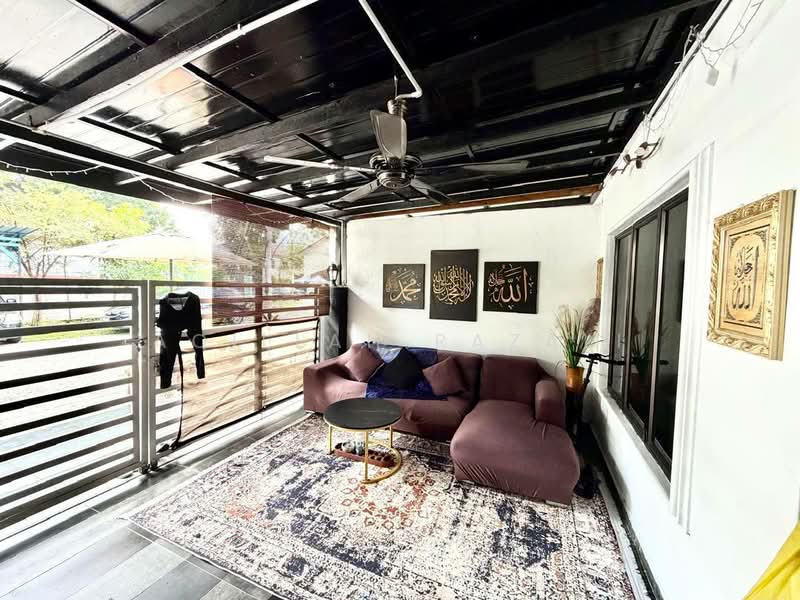 2-storey Terraced House for Sale in Serendah (Selangor) - Aqillah Razali - Living Room - PropertyGuru.com.my