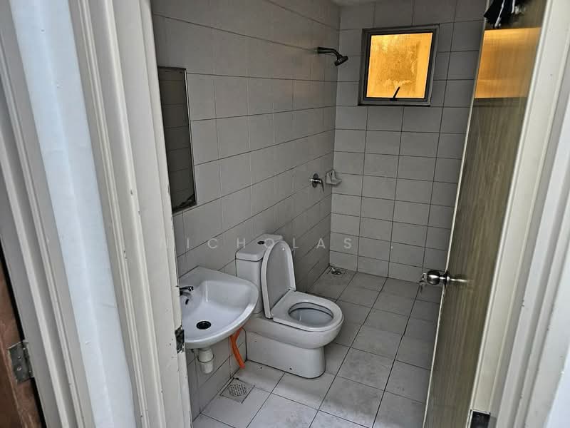 Service Residence for Sale at Greenfield Regency - Nicholas . - Bathroom - PropertyGuru.com.my