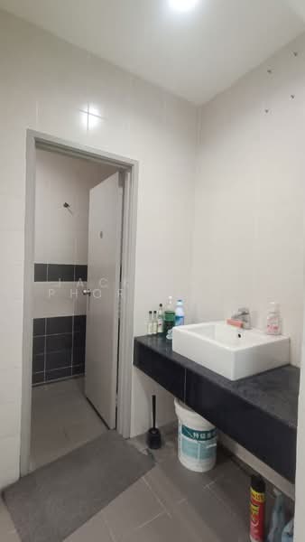 Kedai untuk Disewa di Bandar Bukit Raja (Klang) - Jack Khor Phor Jiing - Bathroom - PropertyGuru.com.my