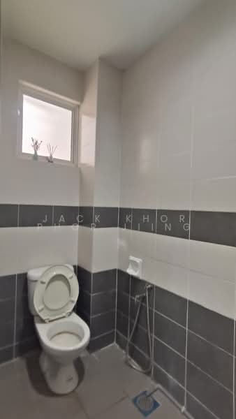 Kedai untuk Disewa di Bandar Bukit Raja (Klang) - Jack Khor Phor Jiing - Bathroom - PropertyGuru.com.my