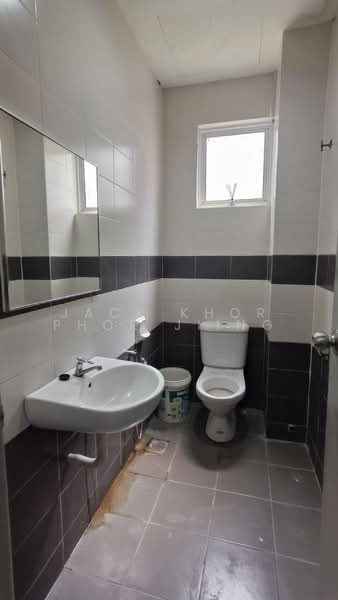 Kedai untuk Disewa di Bandar Bukit Raja (Klang) - Jack Khor Phor Jiing - Bathroom - PropertyGuru.com.my