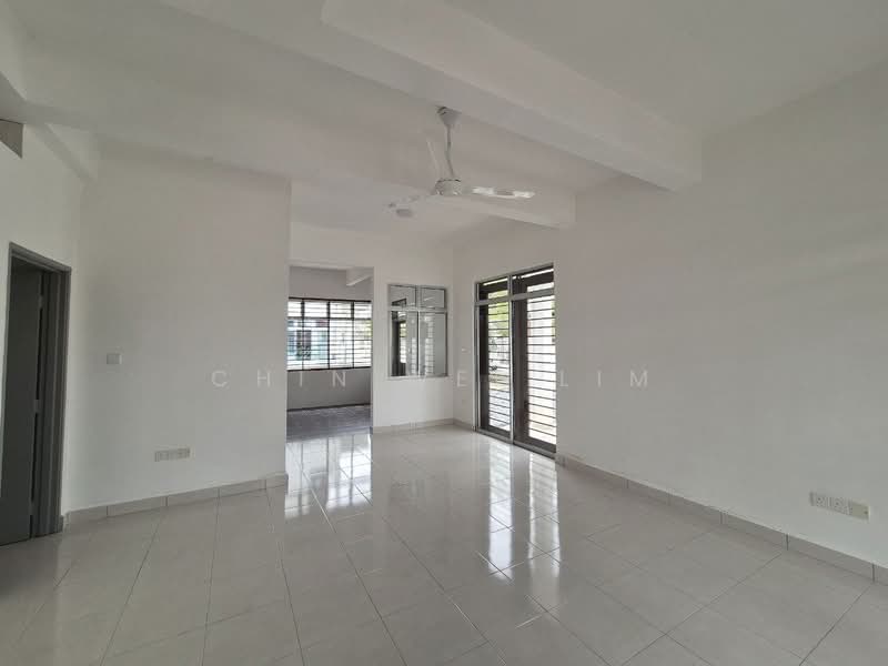 Rumah Teres 2-Tingkat untuk Dijual di Taman Mengkibol (Kluang) - Chin Wei Lim - PropertyGuru.com.my