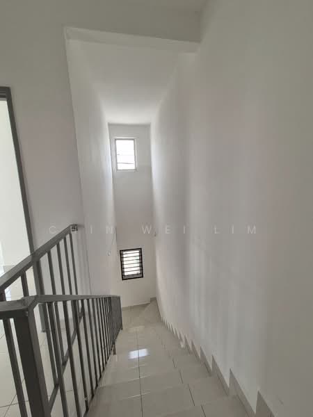 Rumah Teres 2-Tingkat untuk Dijual di Taman Mengkibol (Kluang) - Chin Wei Lim - PropertyGuru.com.my