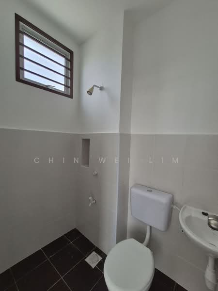Rumah Teres 2-Tingkat untuk Dijual di Taman Mengkibol (Kluang) - Chin Wei Lim - PropertyGuru.com.my