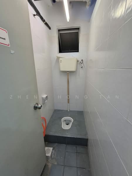 Shop / Office untuk Disewa di Danau Kota (Setapak) - Zheng Hong Tan - Bathroom - PropertyGuru.com.my