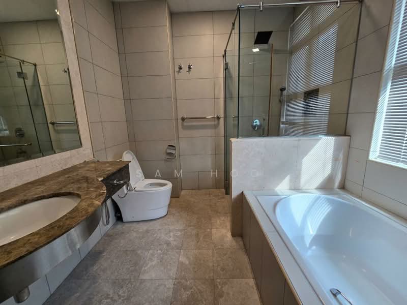 Bungalow House untuk Dijual di Bukit Tunku (Kenny Hills) (Kuala Lumpur) - Sam Hoo - Bathroom - PropertyGuru.com.my